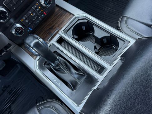 Used 2019 Ford F150 Lariat w/ Equipment Group 502A Luxury image 28