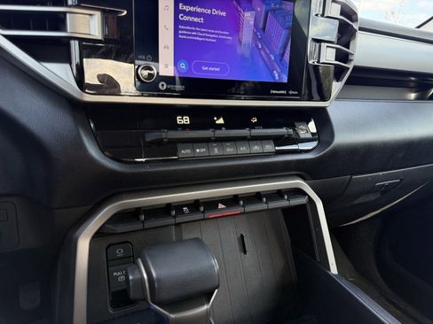 Used 2022 Toyota Tundra SR5 image 18