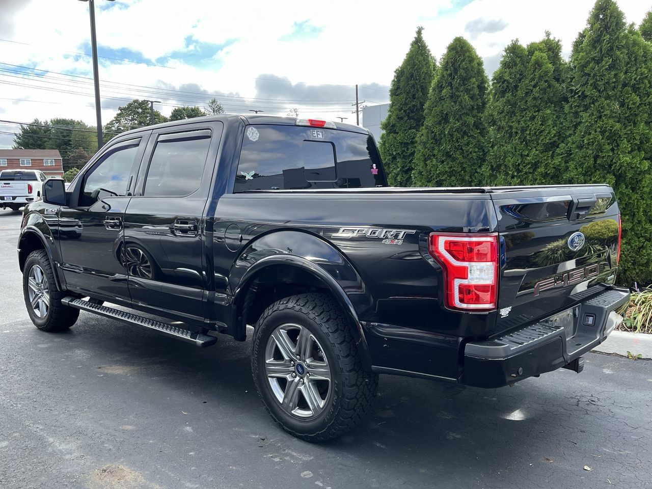 Used 2019 Ford F150 XLT w/ Equipment Group 302A Luxury AWD/4WD image 4