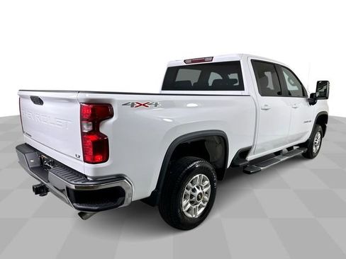 Used 2025 Chevrolet Silverado 2500 LT w/ Convenience Package AWD/4WD image 8