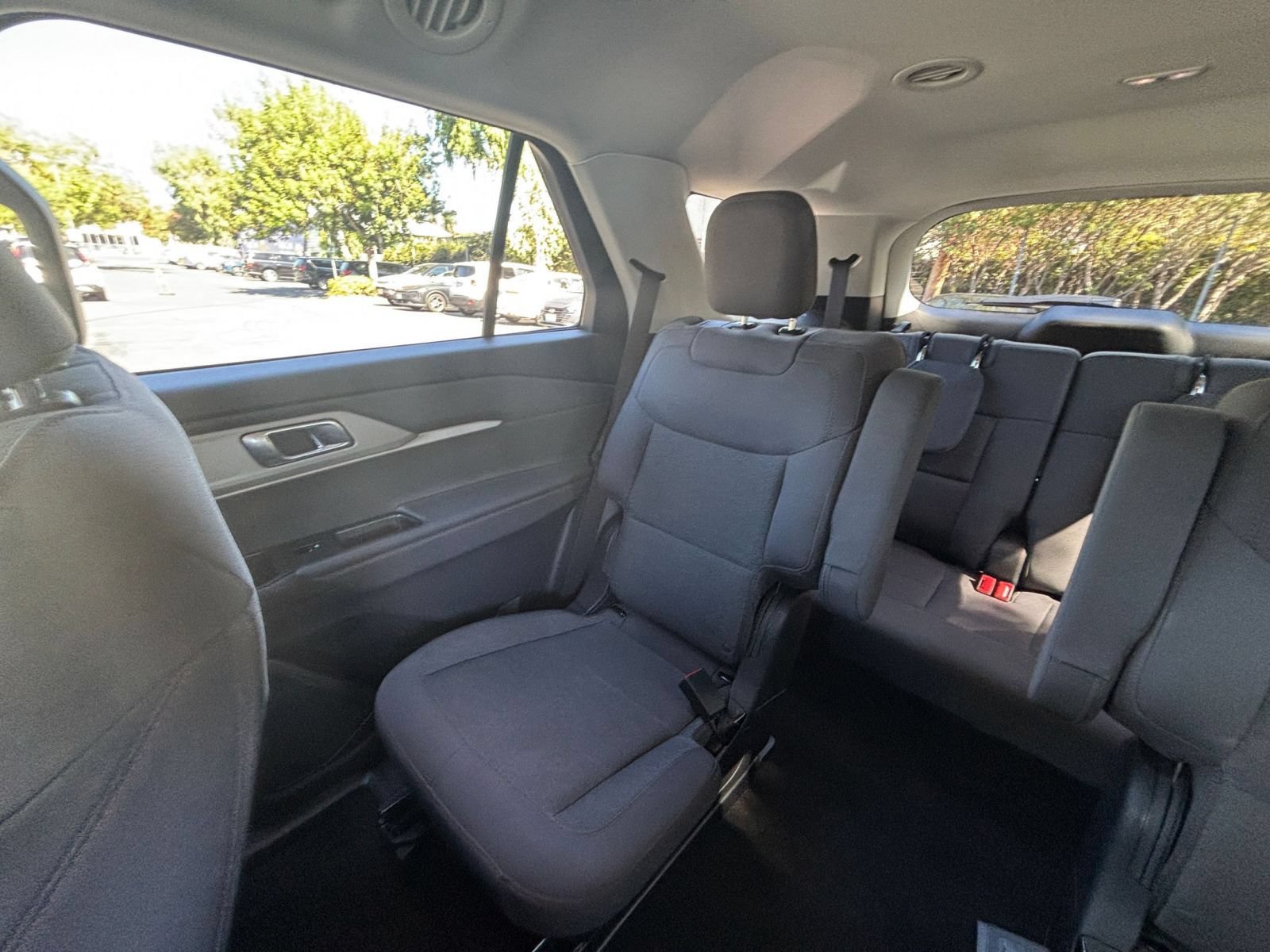 Used 2026 Ford Explorer Active RWD image 39