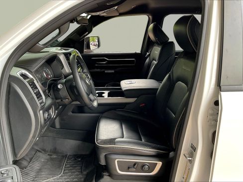 Used 2023 RAM 1500 Laramie AWD/4WD image 22