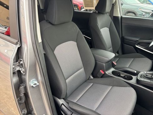 Used 2025 Kia Soul LX w/ LX Technology Package image 34