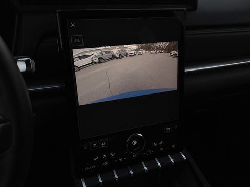 Used 2025 GMC Terrain Elevation image 16