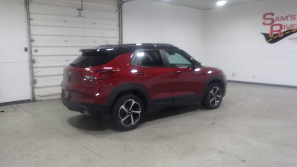 Used 2023 Chevrolet TrailBlazer RS w/ Sun and Liftgate Package AWD/4WD image 4