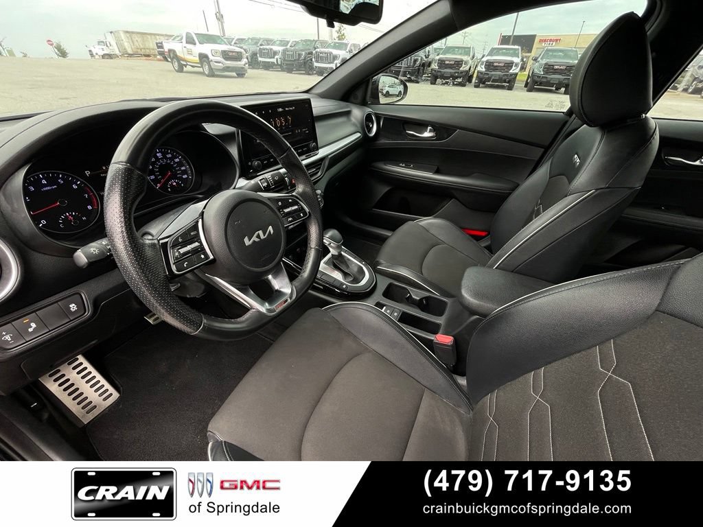 Used 2022 Kia Forte GT-Line w/ GT-Line Premium Package FWD image 9