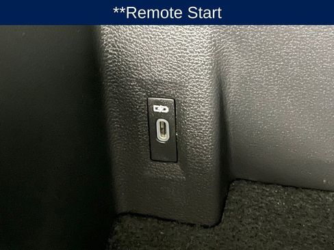 Used 2023 Volkswagen Atlas Cross Sport SE w/ Panoramic Sunroof Package image 15