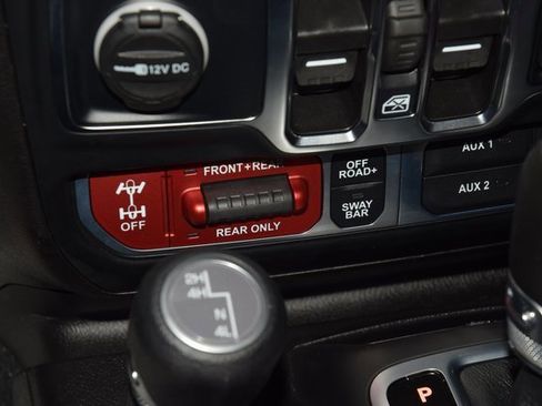 Used 2024 Jeep Gladiator Rubicon w/ Convenience Group image 27