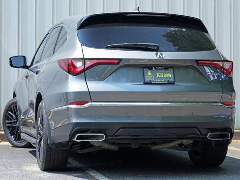 Used 2022 Acura MDX FWD w/ Technology Package image 4