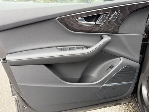 Certified 2023 Audi Q7 2.0T Premium Plus w/ Premium Plus Package AWD/4WD image 12