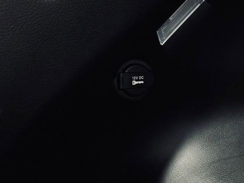 Used 2022 Jeep Compass Limited image 11