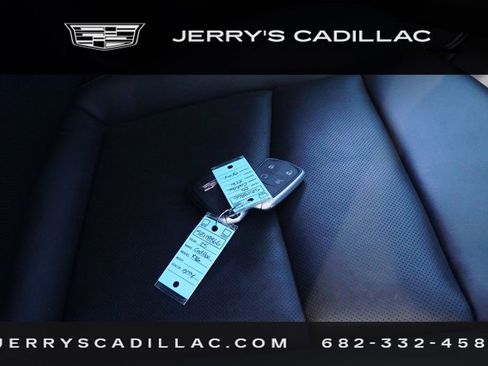 Certified 2025 Cadillac XT6 Premium Luxury image 28