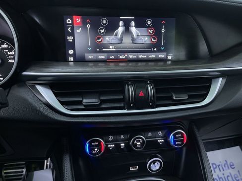 Used 2022 Alfa Romeo Stelvio Ti image 25