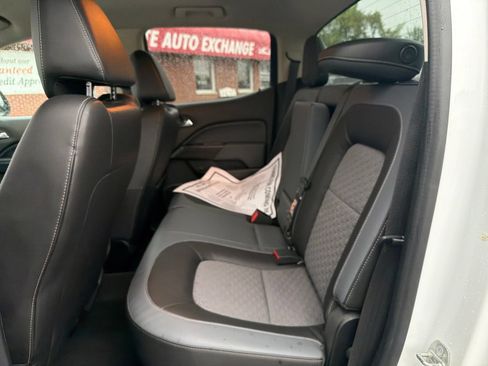 Used 2015 Chevrolet Colorado Z71 AWD/4WD image 34