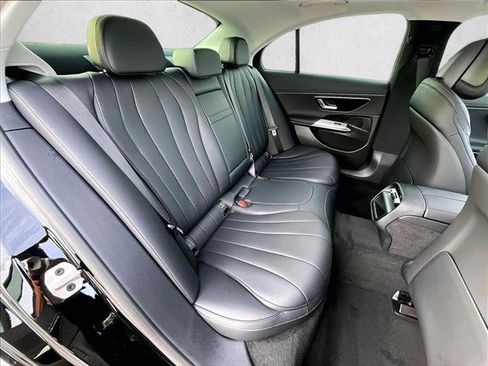 New 2026 Mercedes-Benz E 450 4MATIC Sedan image 29