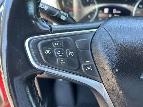 Used 2021 Chevrolet Equinox LT FWD image 18