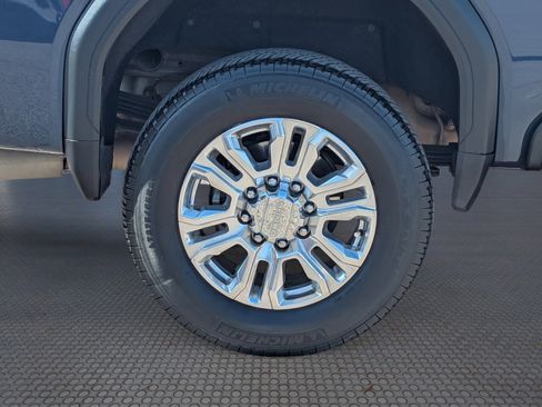 Used 2021 GMC Sierra 2500 Denali w/ Denali Ultimate Package image 10