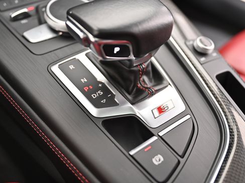 Used 2019 Audi S4 Premium Plus w/ Premium Plus Package AWD/4WD image 22