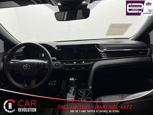 Used 2025 Toyota Camry XSE FWD image 11