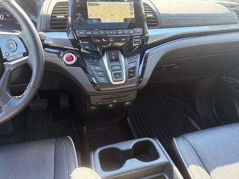 Certified 2024 Honda Odyssey Elite image 16