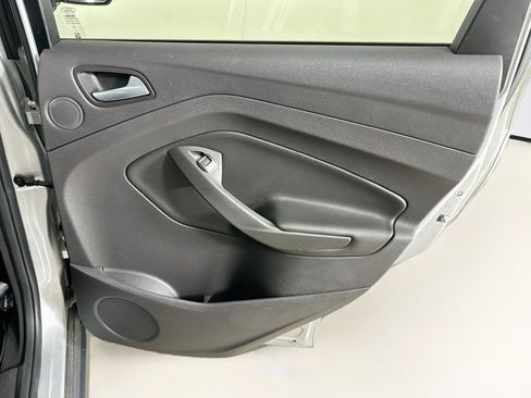 Used 2013 Ford C-MAX Energi SEL FWD image 30