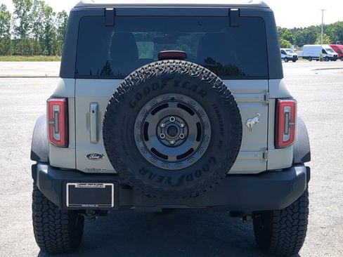 Certified 2025 Ford Bronco Outer Banks w/ Sasquatch Package AWD/4WD image 5