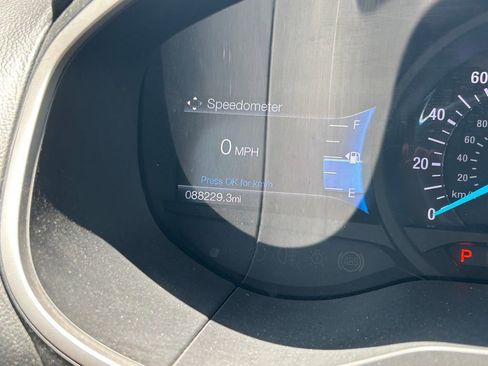 Used 2017 Ford Edge SEL w/ Equipment Group 201A FWD image 33