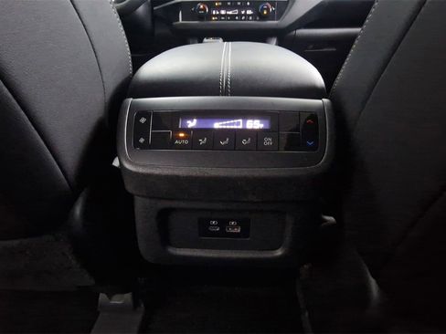 Used 2022 Nissan Pathfinder SL image 26