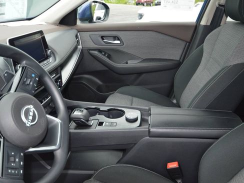 Used 2023 Nissan Rogue SV AWD/4WD image 26