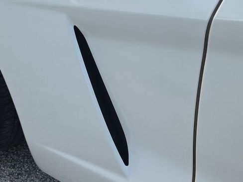 Used 2005 Chevrolet Corvette Coupe RWD image 13