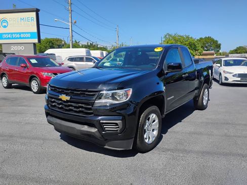 Used 2022 Chevrolet Colorado LT w/ Fleet Safety Package RWD image 18