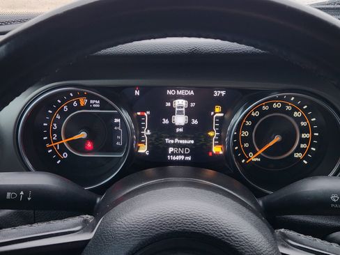 Used 2021 Jeep Gladiator Sport image 11