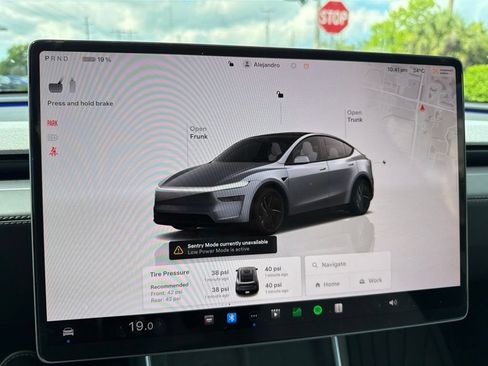 Used 2026 Tesla Model Y 2WD image 23