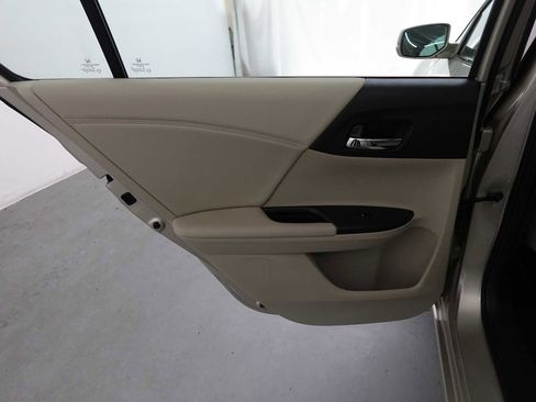 Used 2016 Honda Accord EX-L image 24