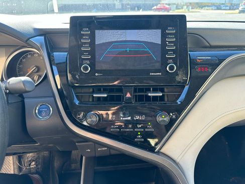 Used 2024 Toyota Camry LE FWD image 16