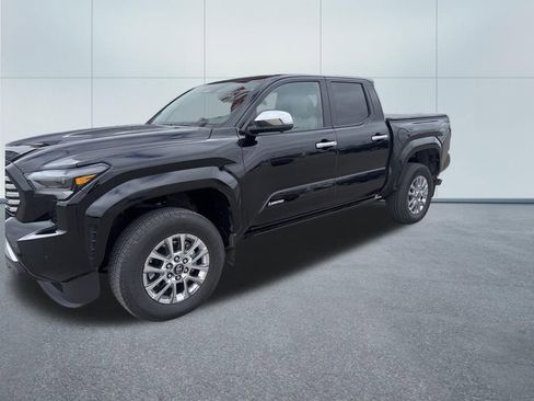 Used 2024 Toyota Tacoma Limited w/ Limited Package (LT) image 8