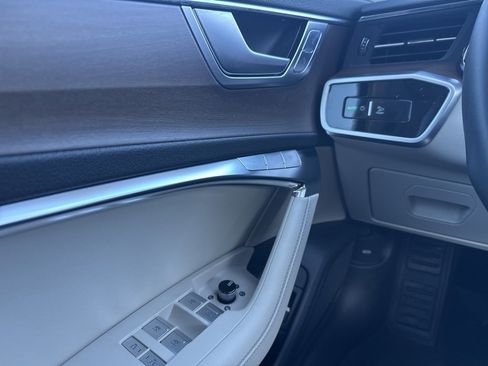Used 2025 Audi A6 Premium Plus image 30