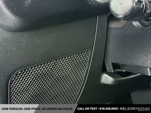 Used 2012 Jeep Wrangler Sport w/ Connectivity Group AWD/4WD image 10