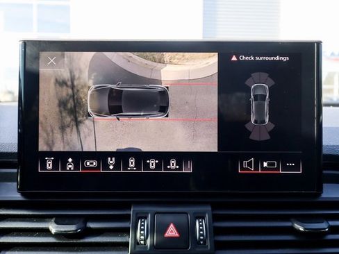 Used 2022 Audi SQ5 Premium Plus w/ Premium Plus Package image 10