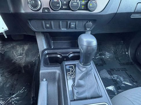Used 2023 Toyota Tacoma SR AWD/4WD image 18