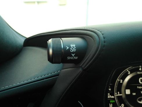 Used 2018 Lexus LS 500 w/ Interior Upgrade Package image 34