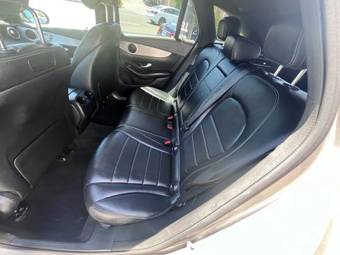 Used 2019 Mercedes-Benz GLC 300 image 14