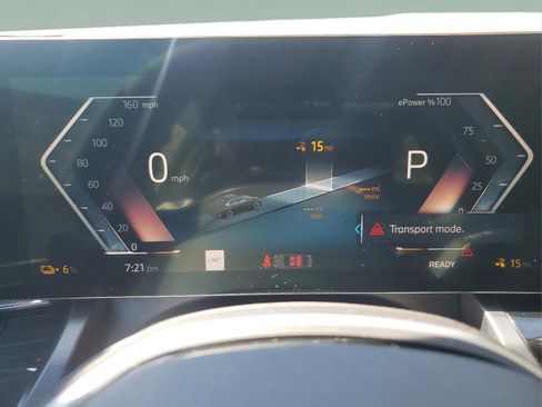 Used 2025 BMW i5 eDrive40i w/ Premium Package image 22