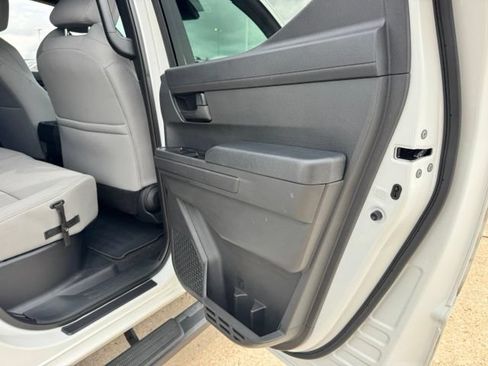 Used 2024 Toyota Tacoma SR5 AWD/4WD image 15