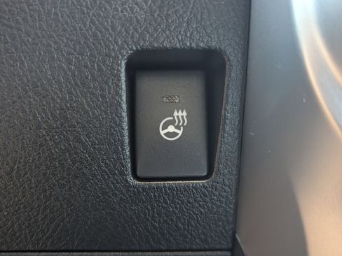 Used 2023 Toyota 4Runner Limited image 33