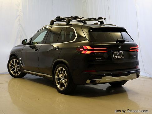 Certified 2024 BMW X5 xDrive50e w/ Premium Package AWD/4WD image 9