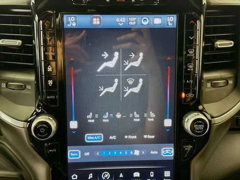 Used 2023 RAM 2500 Laramie w/ Night Edition AWD/4WD image 17