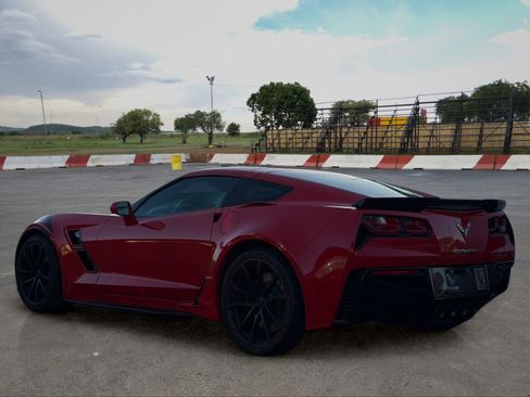 Used 2019 Chevrolet Corvette Grand Sport w/ Grand Sport Heritage Package RWD image 4