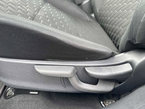 Used 2023 Nissan Kicks SV image 10