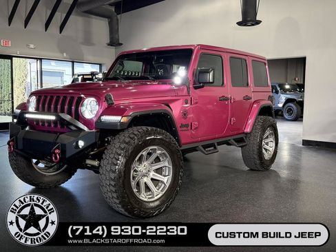 Used 2022 Jeep Wrangler Unlimited Sahara w/ Cold Weather Group AWD/4WD image 40